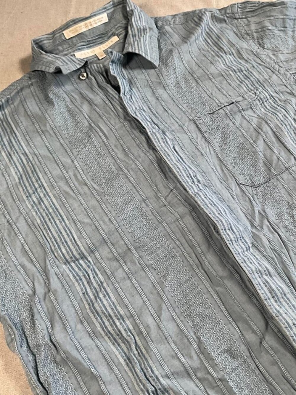 Mens Perry Ellis Rayon Blend Short Sleeve Resortwear Button Down Shirt (Medium)